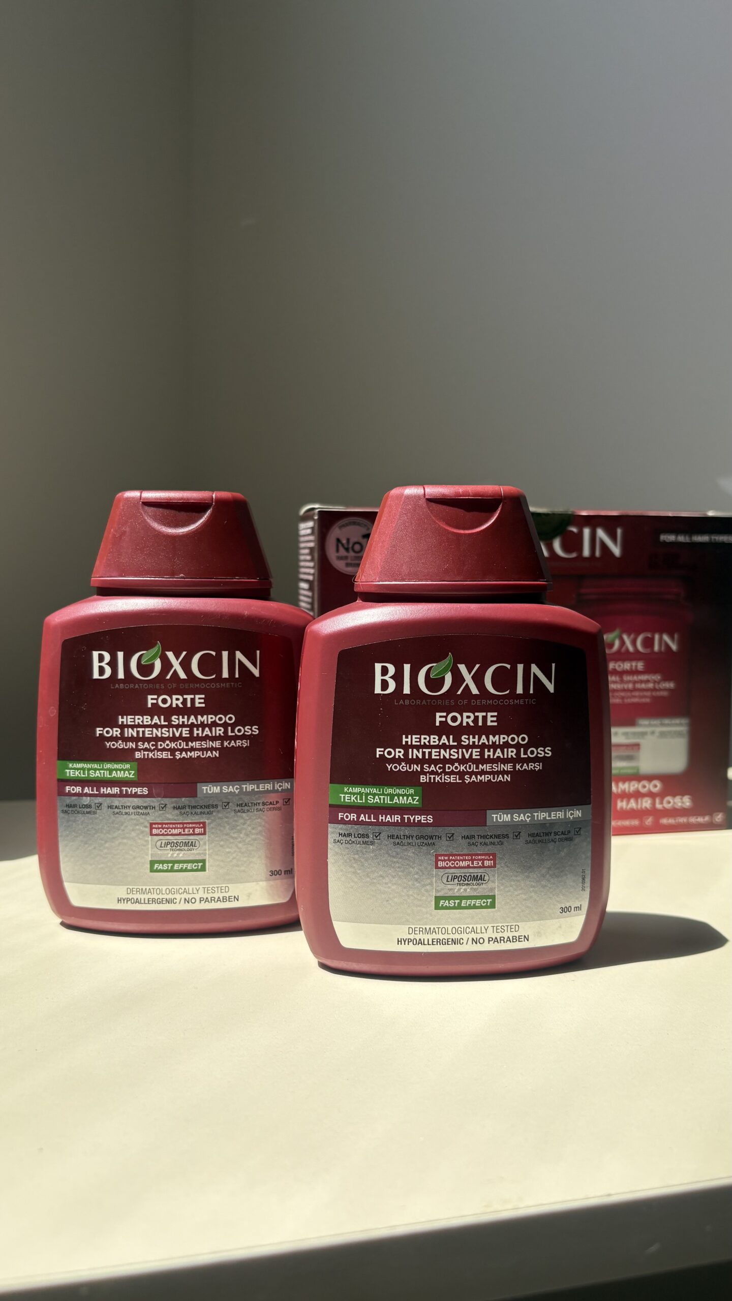 IMG_7505 شامپو ضد ریزش قوی بیوکسین فورت (Bioxcin Forte) مخصوص ریزش موهای شدید حجم ۳۰۰ میل - Image 1